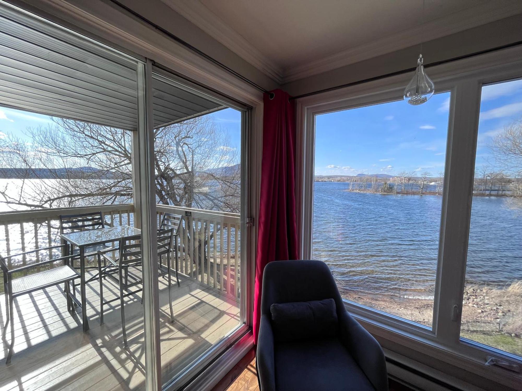 Condos Memphremagog Exterior photo